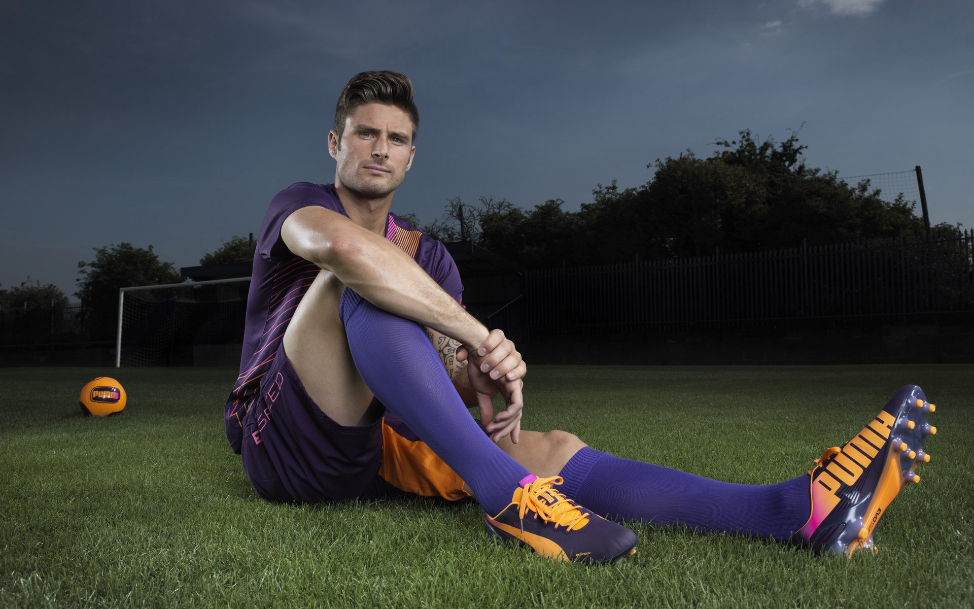 爱游戏综合娱乐-足球人才留洋流程缺乏政策保障机制，足球专业人才培养方案