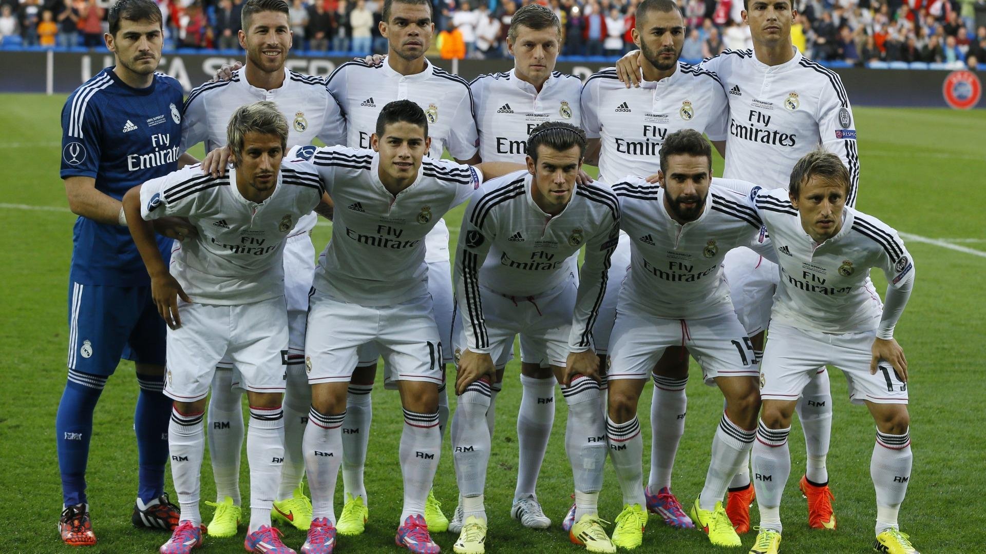 中国足球职业俱乐部丰富赛季前文化拓展活动，中国职业足球俱乐部的经营内容