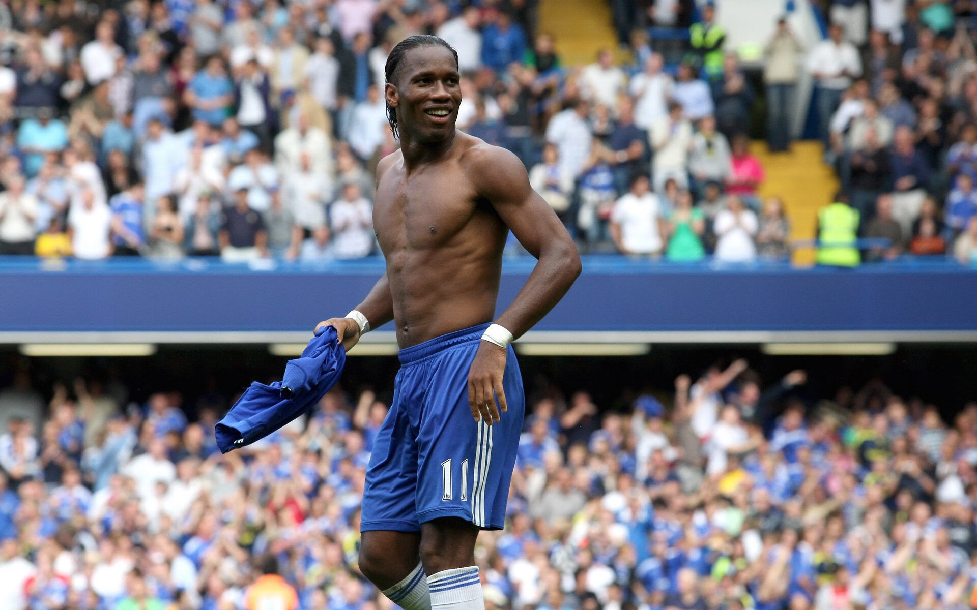 _运动员退役后的新角色：教练、解说、公益先锋_，运动员退役做教练