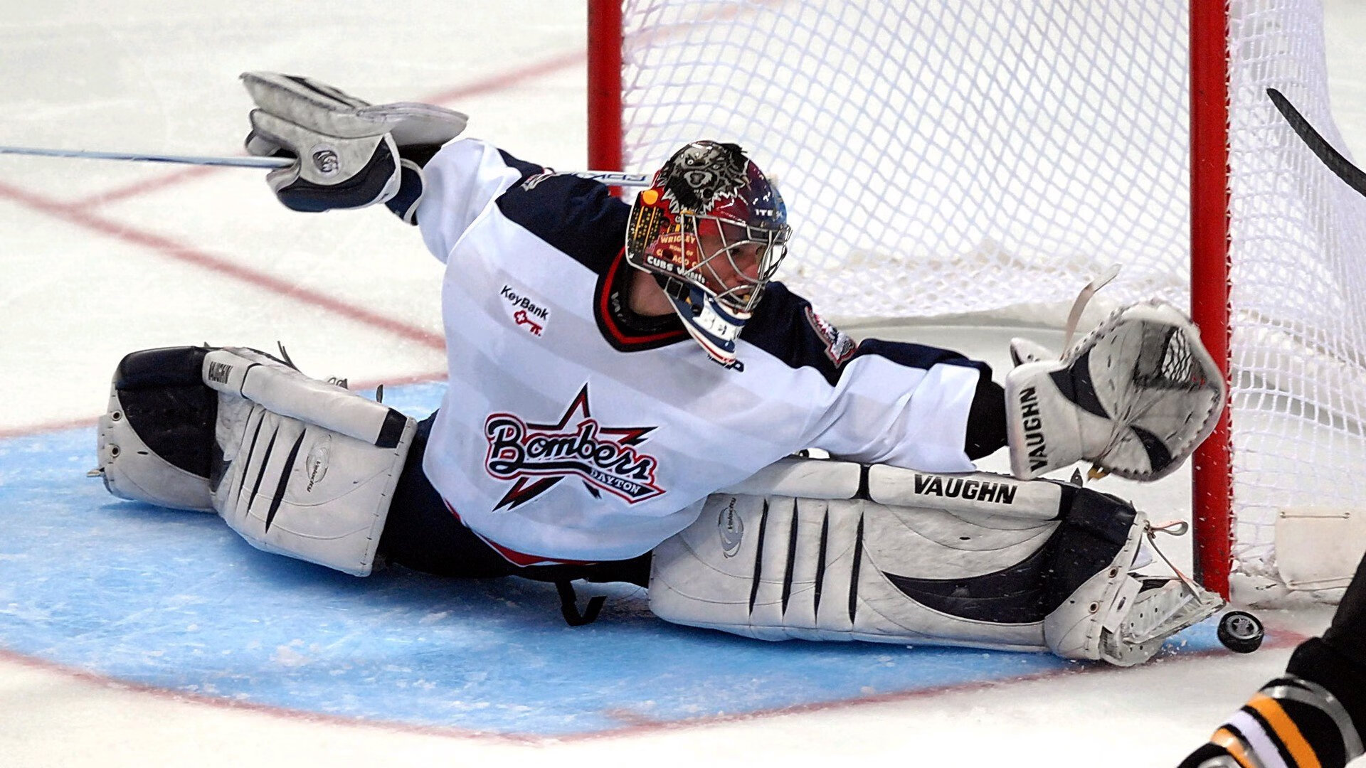 爱游戏体育-青少年足球篮球“跨界融合”体育节在天津盛大举行，天津青少年足球训练